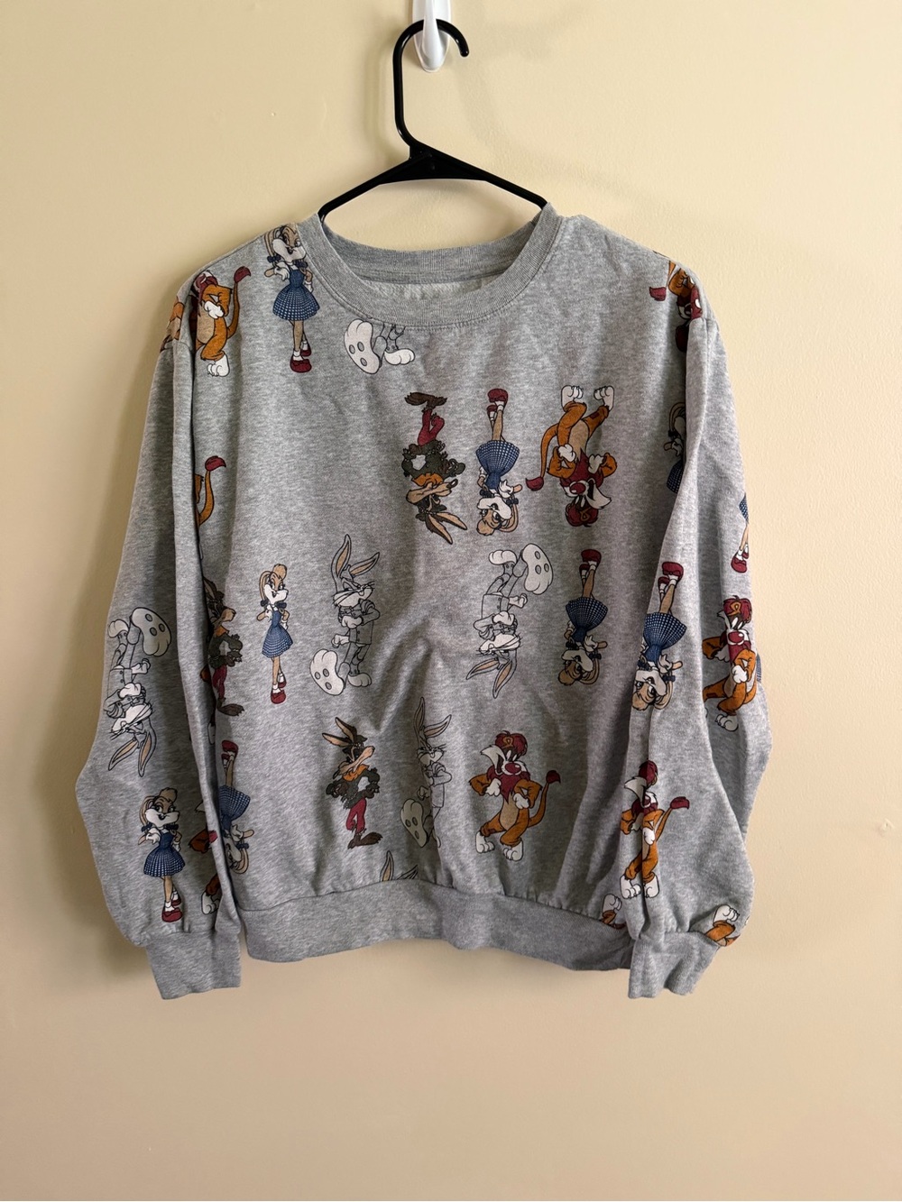Warner Bros. Gray Cartoon-Print Crewneck Sweatshirt